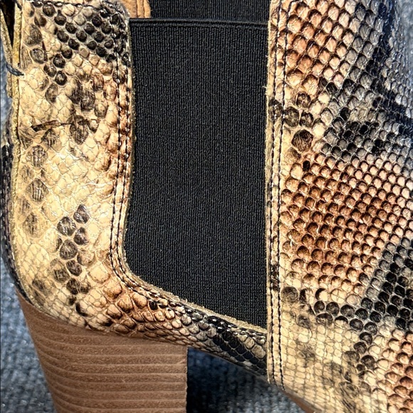 Madewell Snake-Print Ankle Boots in Tan Taupe and Black Size 7.5 - Picture 12 of 16